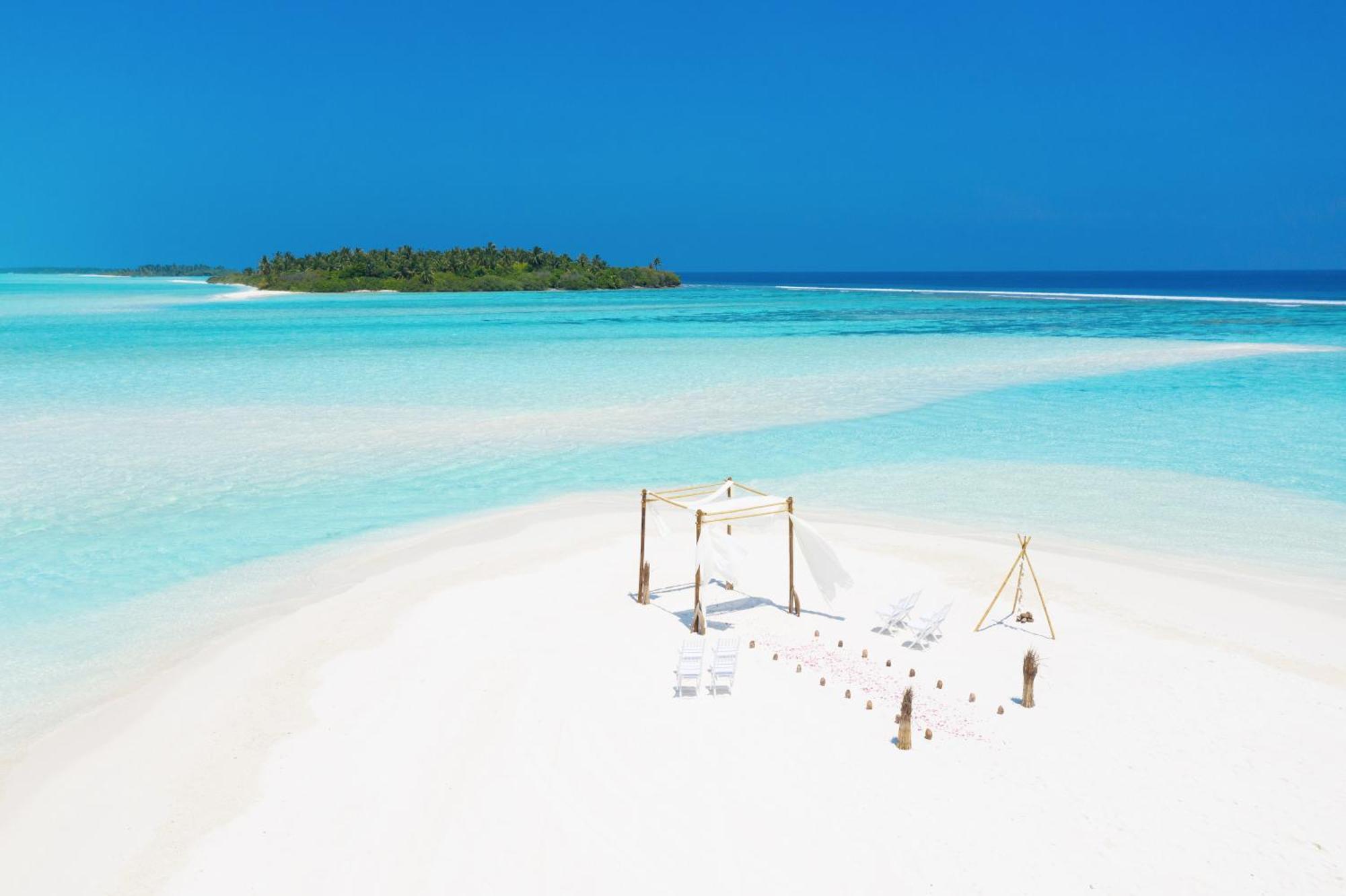 Kandima Maldives Kudahuvadhoo 외부 사진 A beach in Maldives