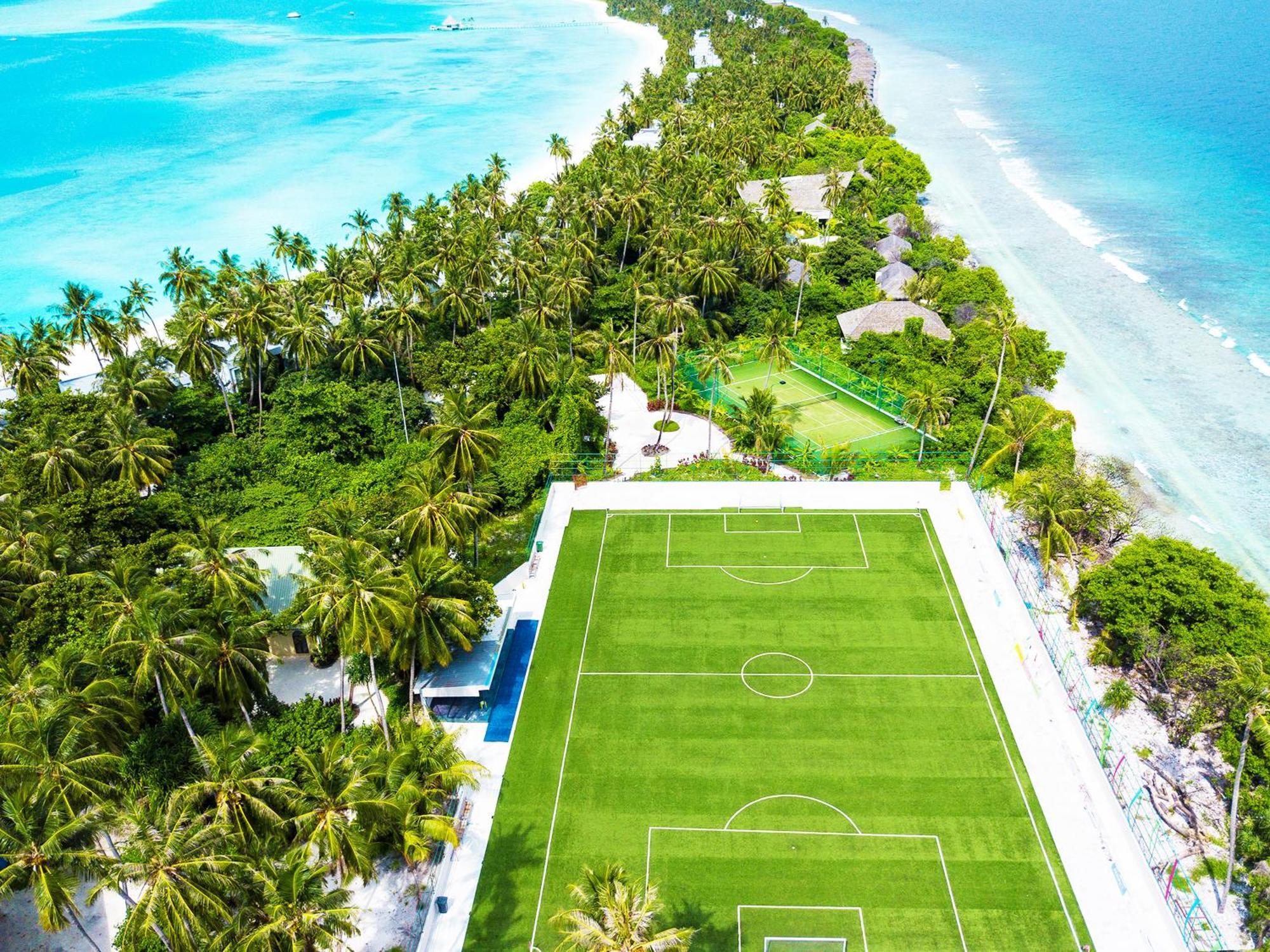 Kandima Maldives Kudahuvadhoo 외부 사진 The club's training ground