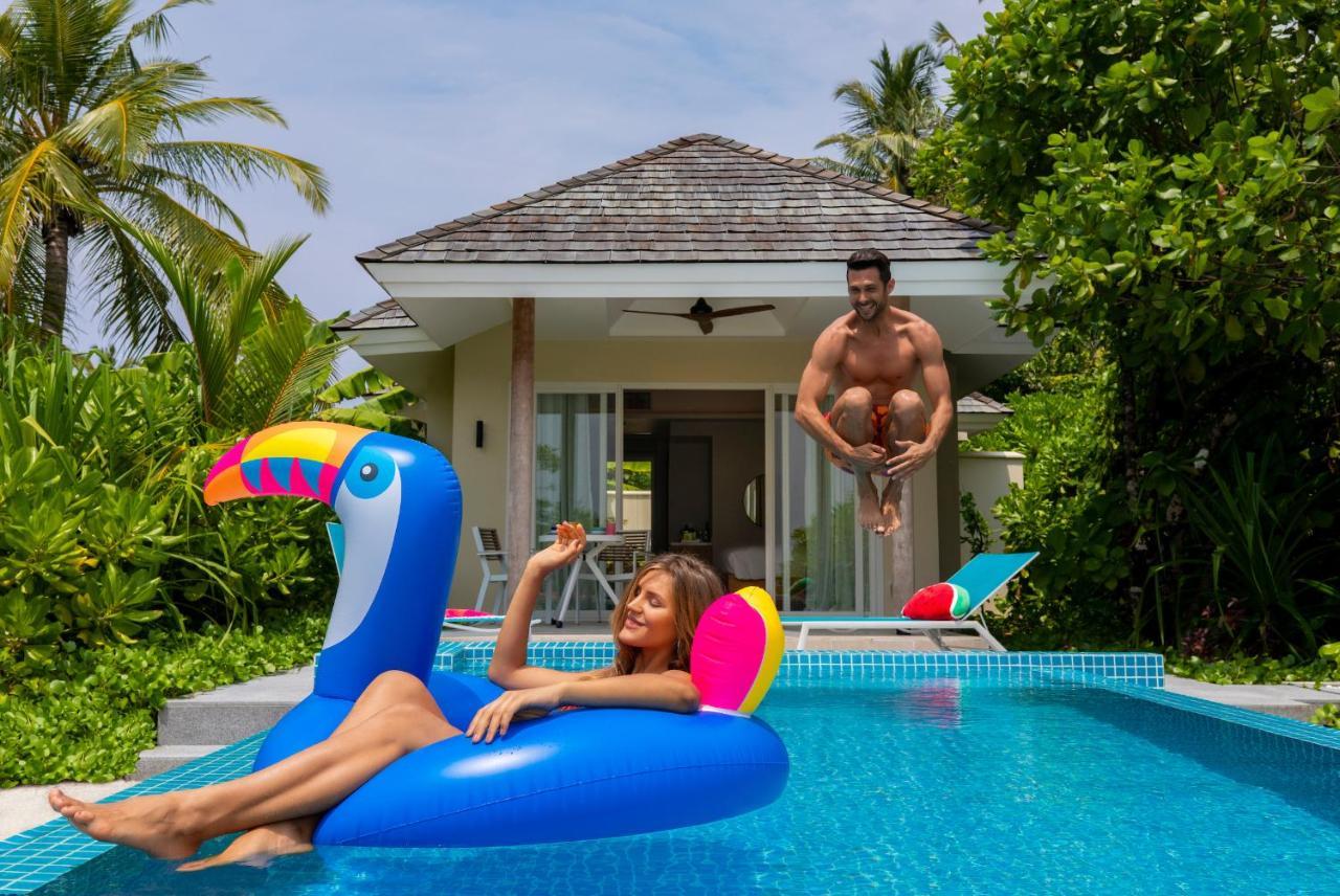 Kandima Maldives Kudahuvadhoo 외부 사진 Toucan pool float