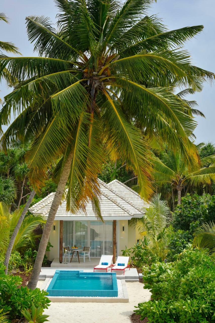 Kandima Maldives Kudahuvadhoo 외부 사진 A villa at the resort